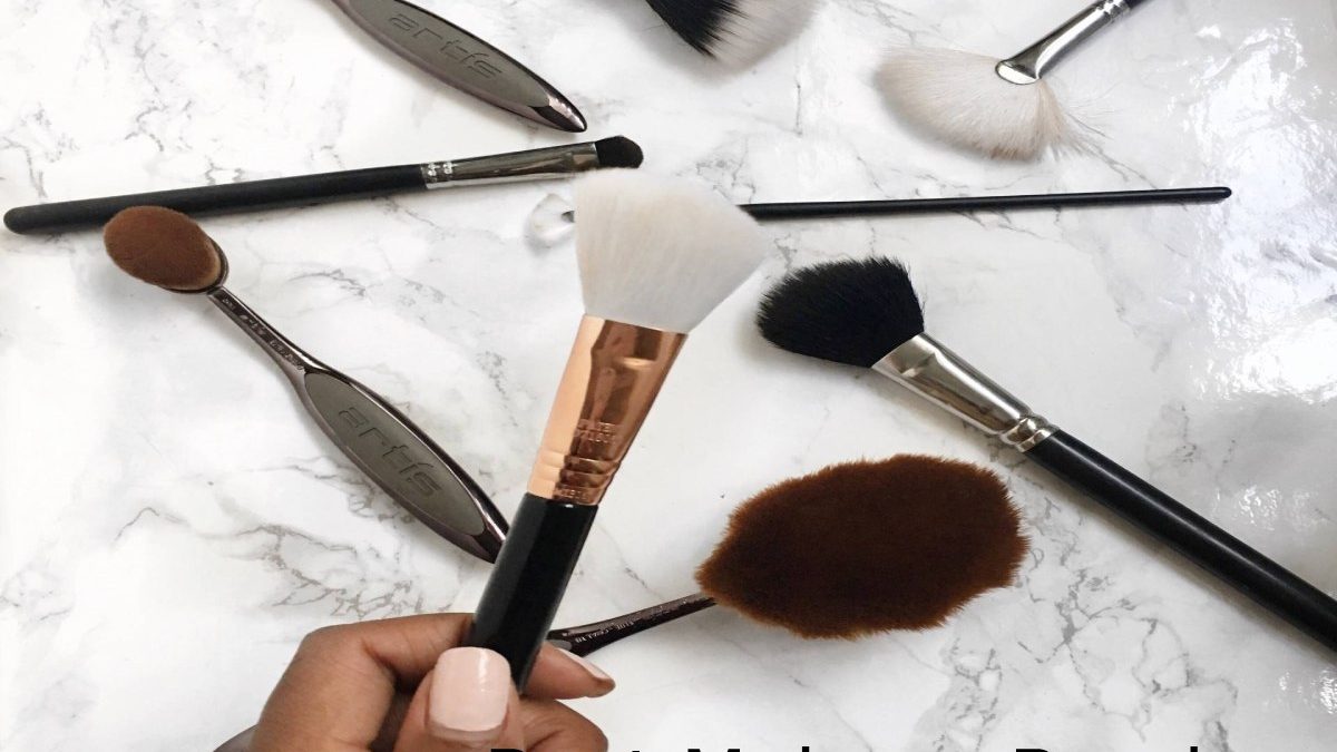 Best Makeup Brushes – Essential Brushes and More