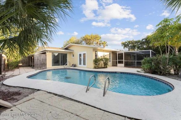 Making a Splash: Uncovering the Best Opportunities in Orlando's Pool Home Market