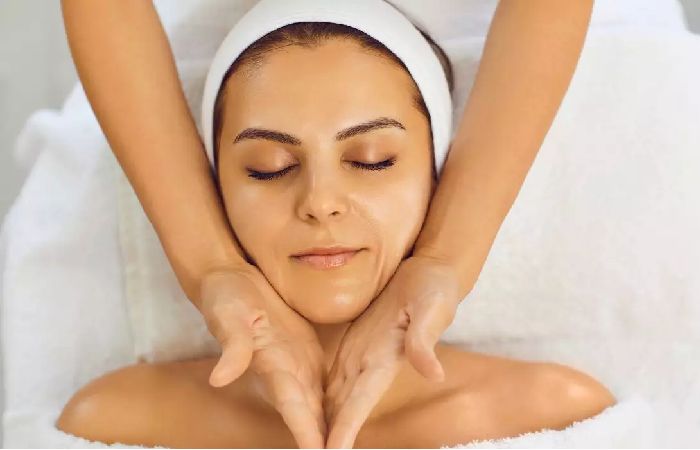 Facial massage + savasana