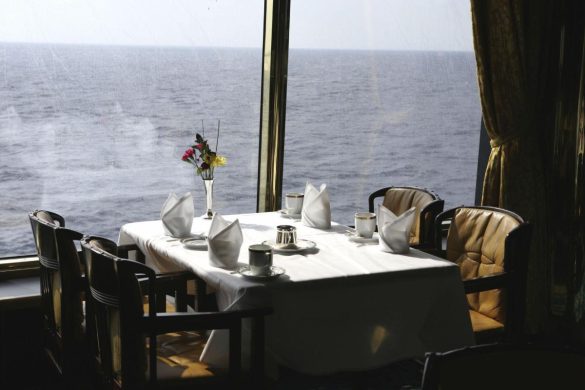 LOCulinary Waves_ Fine Dining on Cruise Ships