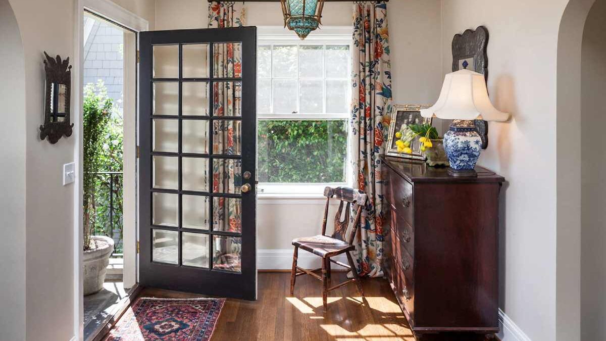 What Are The Secrets Of A Warm And Welcoming Home?