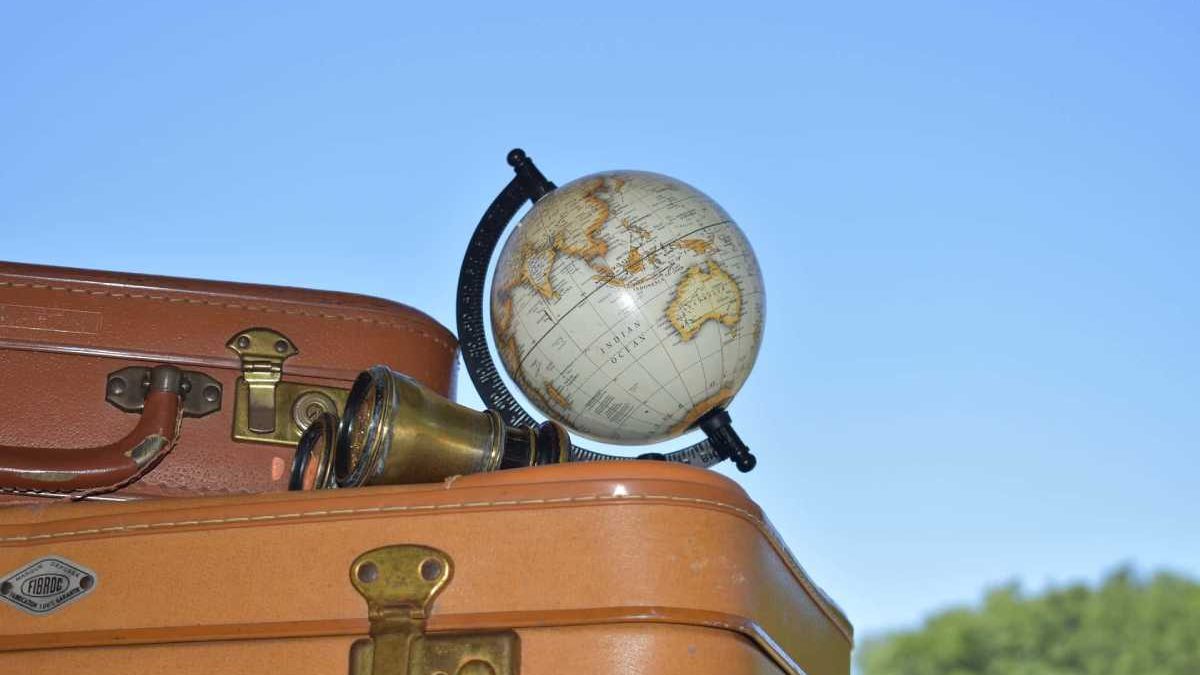 How Can Travel Teach You about Human History