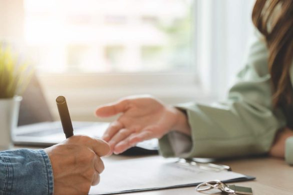 Top Screening Questions to Ask Tenants (& Red Flags to Watch)