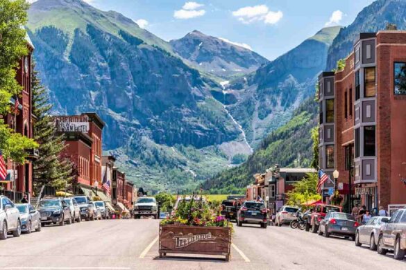 Is It Worth Moving from the City to a Smaller Town?