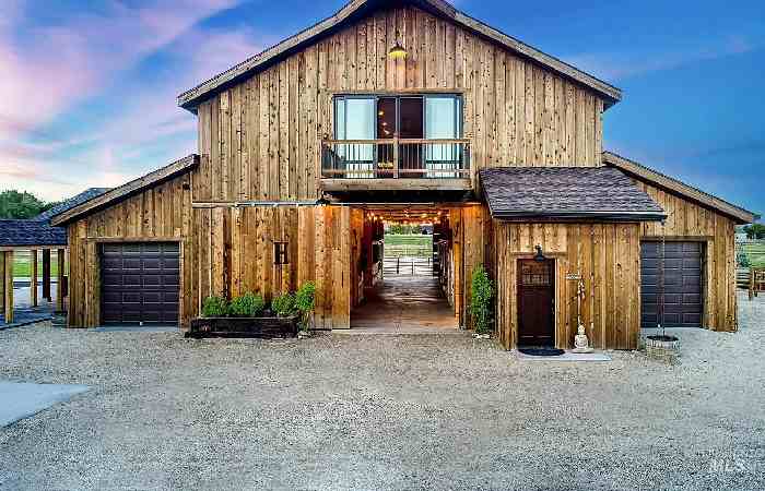 Barn Living Write For Us