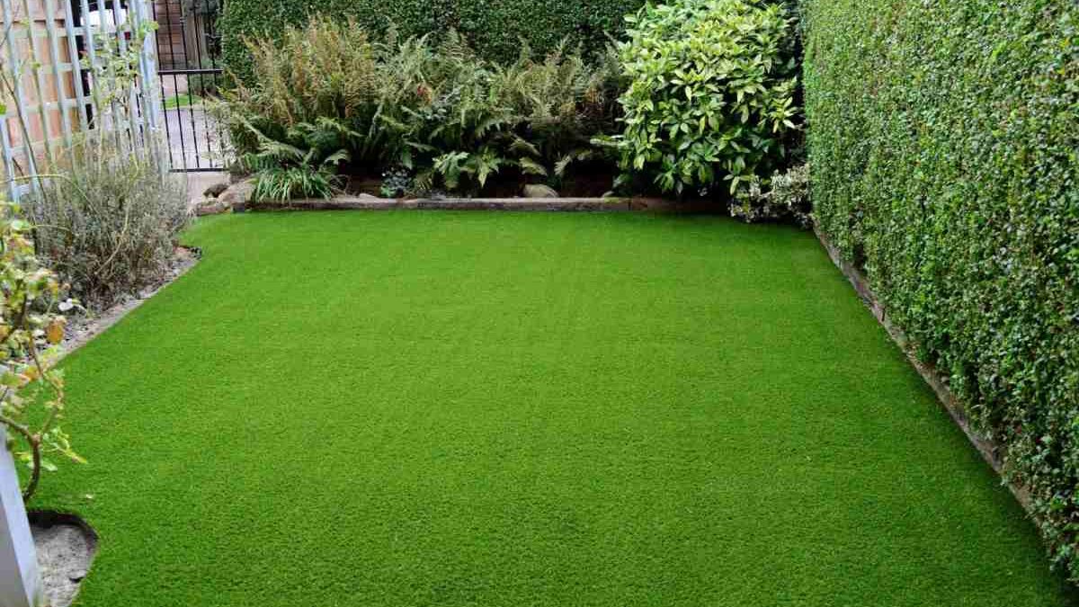Crafting a Relaxing Retreat with Soft Artificial Grass