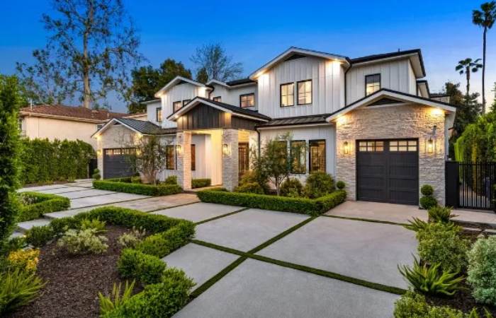 6. Jumbo Loans for High-Value Homes